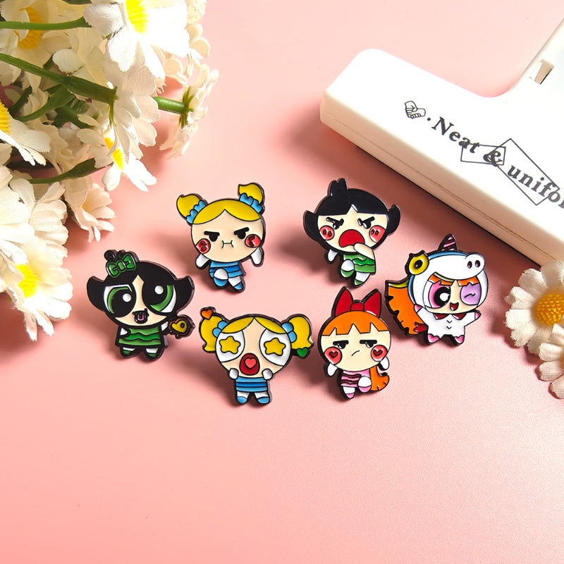漫画アニメーション飛行する小さな警察官ブローチかわいい花ヘア - Supply Florist のレビューと価格