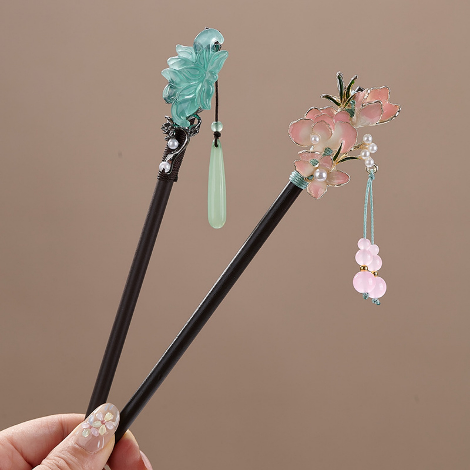 ヴィンテージフラワーヘアピン女性のためのエレガントな木製花ヘ - Supply Florist のレビューと価格
