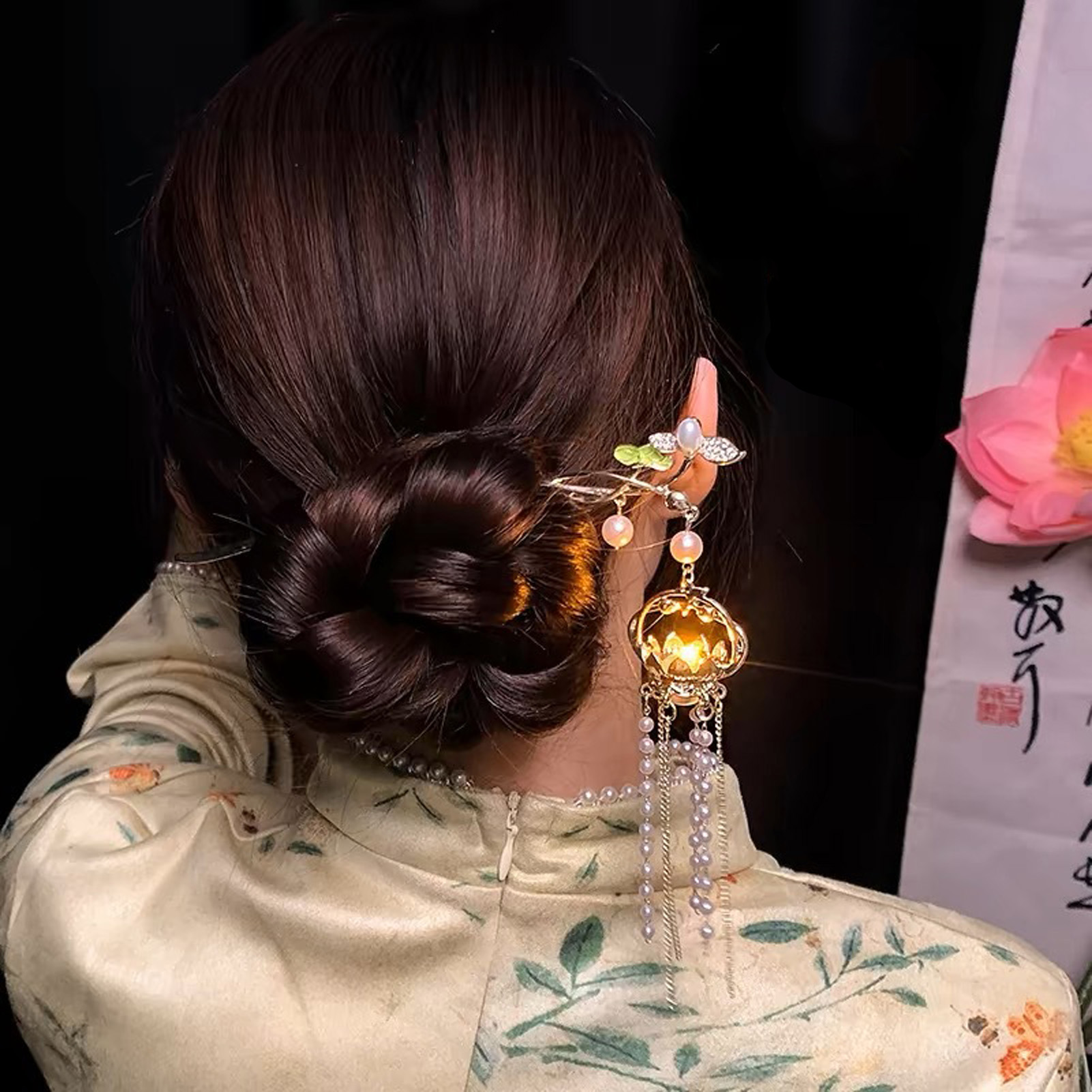 発光花ヘアピン女性のためのクリエイティブ蓮発光ランタンタッセ - Supply Florist のレビューと価格